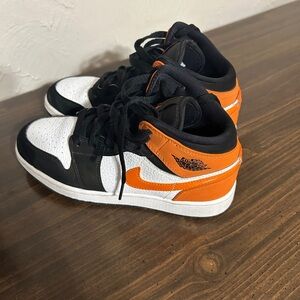 Youth boys Nike Jordan 1 Shoes